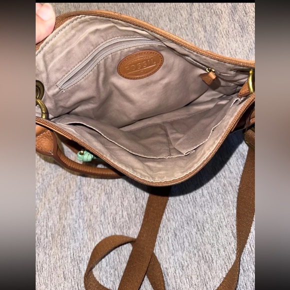 Fossil Leather Patch Convertible Hobo Winter Green & White Stripped Crossbody - Picture 7 of 7